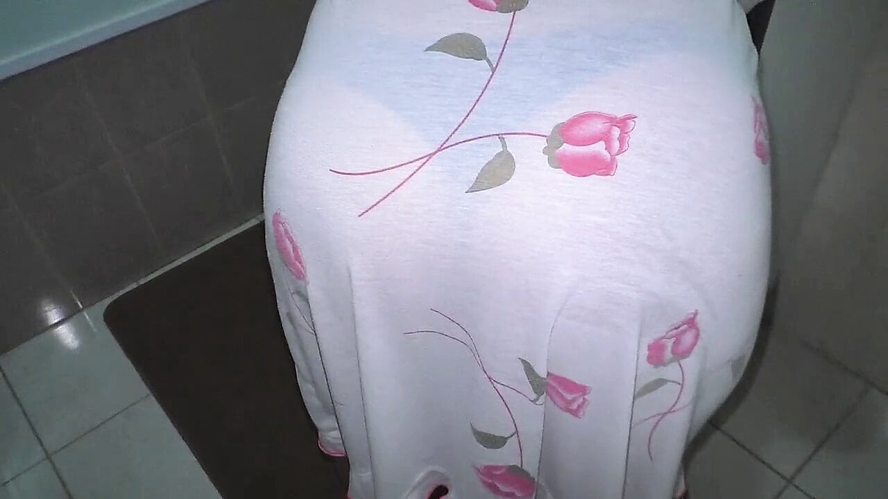Ben olgun bir milf (orta yaşlı kadin) dokundum ve o anal seks istedi