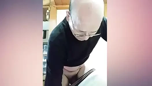 Japonya'dan 70 yaşında bir erkek - 14