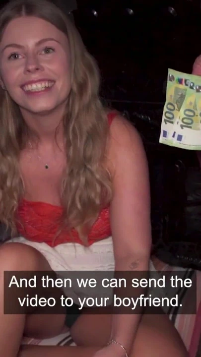 Aldatan sarışın Samantha Joiner İskoç kızla yabancıdan sert hızlı sikişiyor | Klip 1