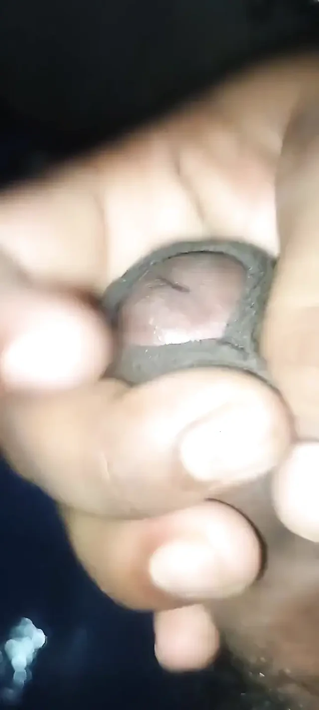 Büyük penis elle muamele kalın. Boşalma