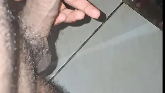 Üvey kız üvey babasının yarağını aldı ve götüne aldı