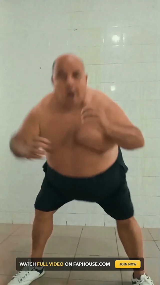 Bubba Güreşi'nin tam önünde duruyorsunuz!