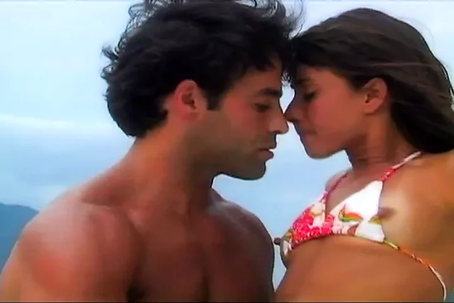 Бразильская Mayara Rodrigues тоже наслаждается членом в ее заднице