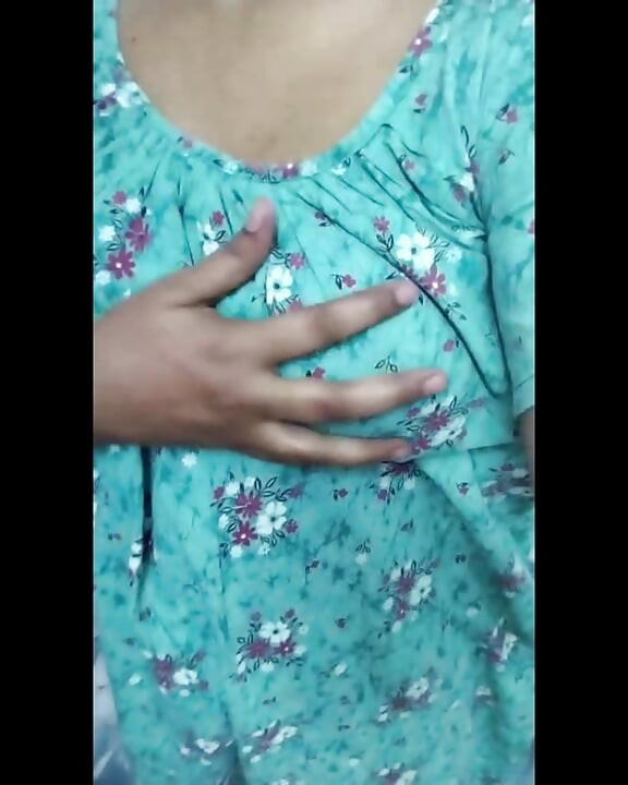 My sister-in-law's first video. How can everyone have fun watching Bhabhi?