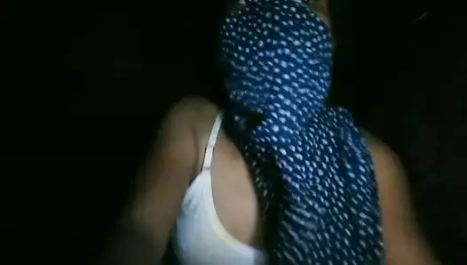 Hintli kız büyük memeli amcıkla tanışıyor seksi videolar