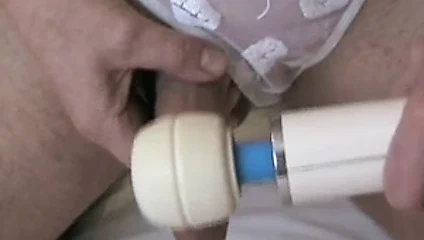 beyaz külot ve değnek