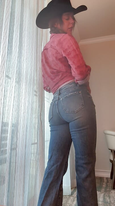 Seksi kovboy kız sana 31 talimatı veriyor