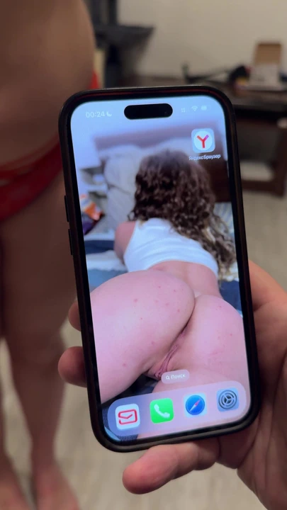 Erkek arkadaşımın telefonuna yeni bir ekran koruyucu kurdum