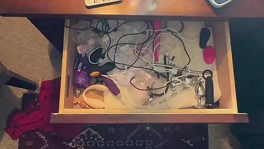 Uykulu doğal evli kadın babasının güzel ayaklarıyla mastürbasyon yapıyor