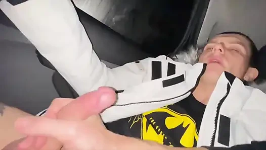 Jerks off Discreetly in the Back of a Taxi