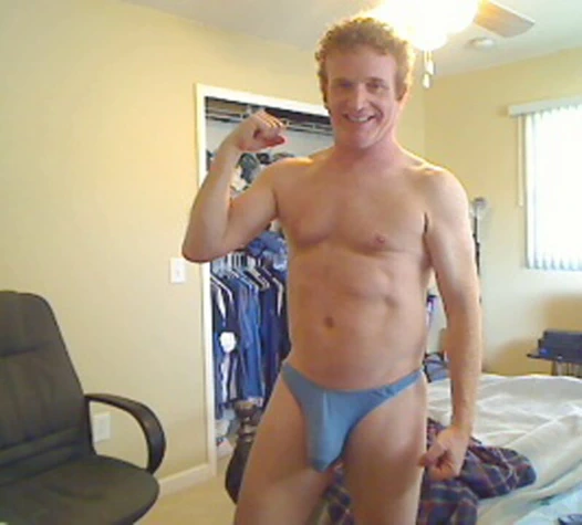 Roydude web kamerası striptiz yapıyor