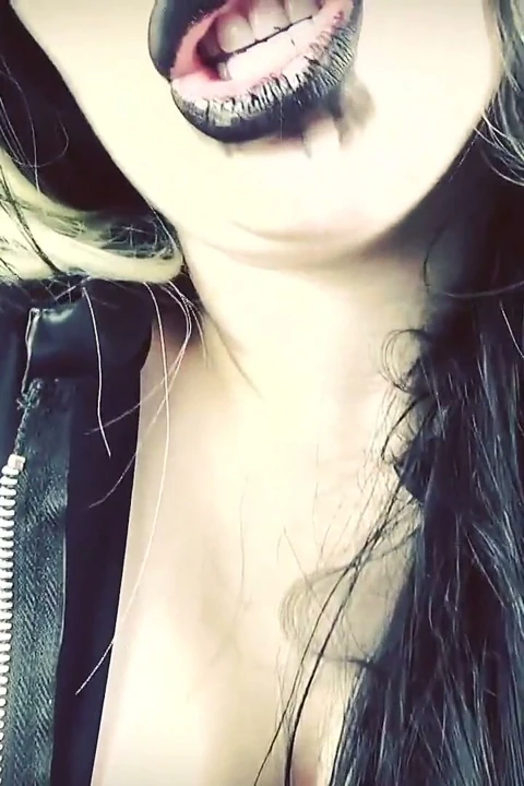 Succubus sikiştikten sonra seni yalayacak!