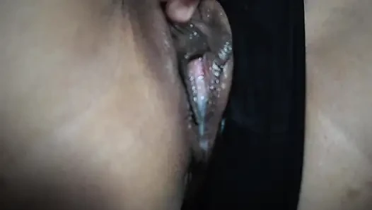 Bruce Ventura pornosu izlerken mastürbasyon yapıyorum