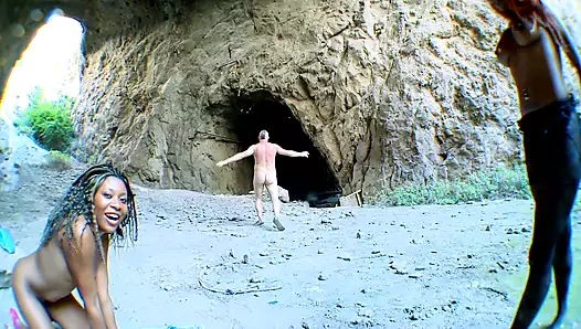 Nancy aşk içinde bir hardcore üçlü ile ona en iyi arkadaşı