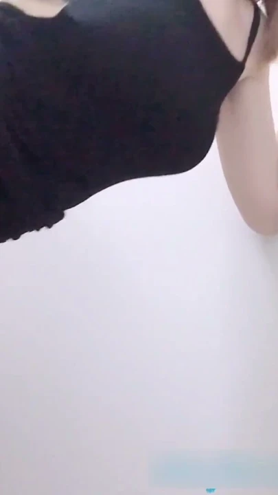 Secretly having sex in the fitting room. | Clip 2