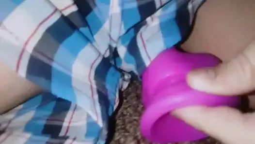 18 yaşındaki bella whatsapp'ta amıyla oynuyor