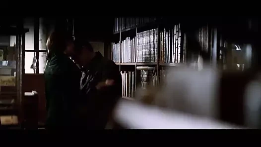 Natascha mcelhone ve George Clooney tutkuyla sevişiyor