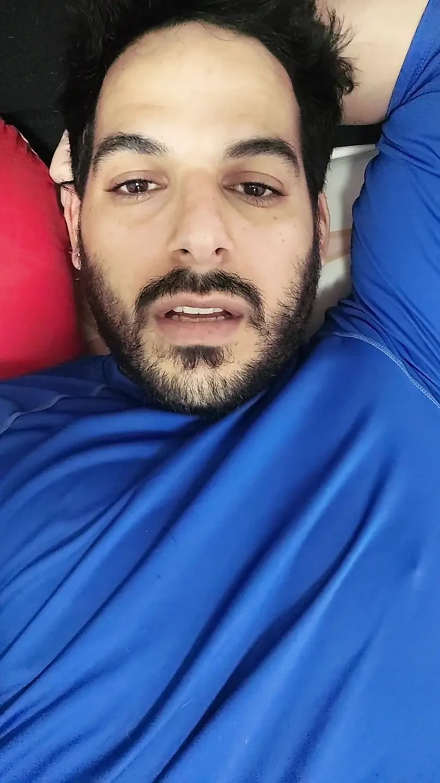 Pisliği temizle ve bu sikişen sürtükle biraz zaman geçirdim