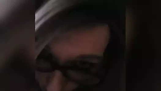 sarışın dövmeli sürtük verir oral seks