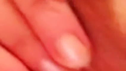 Sadece benim için oynuyor