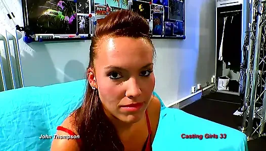 Ggg - Büyük Memeli Oyuncu Seçmeleri Sürtükler Sert Sikiş Için Genişliyor