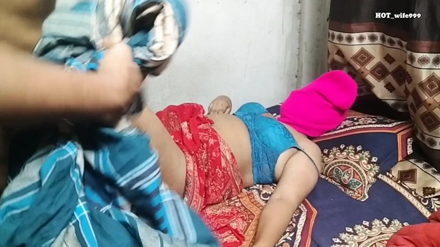 Hintli üvey anne sıkı popo romantizmi geliyor