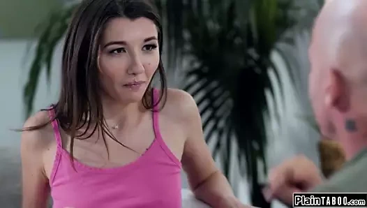 Adam masturbates ve sikikleri onun gençler traş kedi