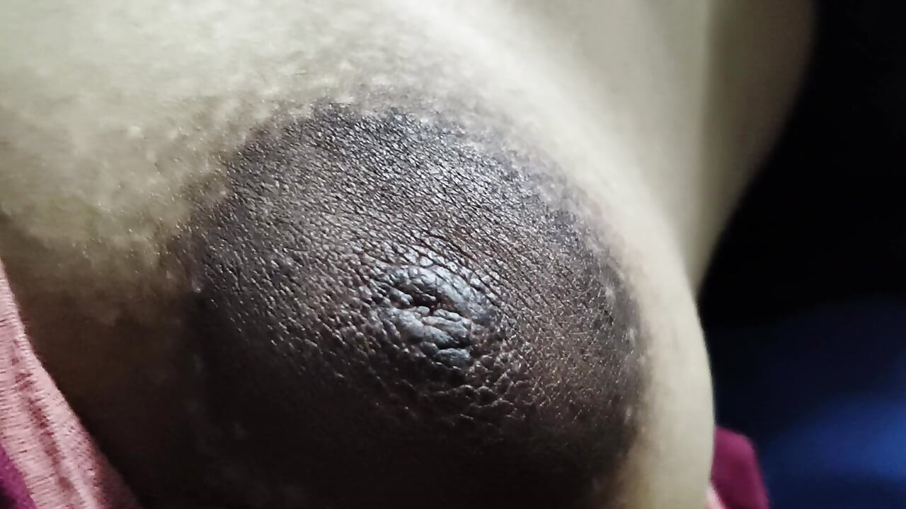 Köyden sevimli kız tamamen çıplak porno videoları gösteriyor