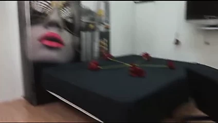 Redhead alternatif bebek onu kedi içinde dev bir çük ihtiyacı var