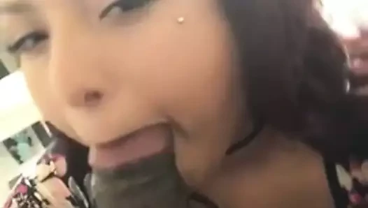 hottie yerken üzerinde bazı kalın kesilmemiş bbc