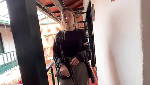 Sıkı vajinamın buna ihtiyacı var, çok ateşliyim