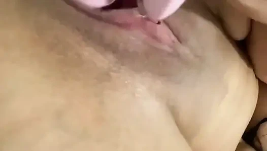 Bazen banyo yaparken çok azıyorum ve kendimi tutamıyorum