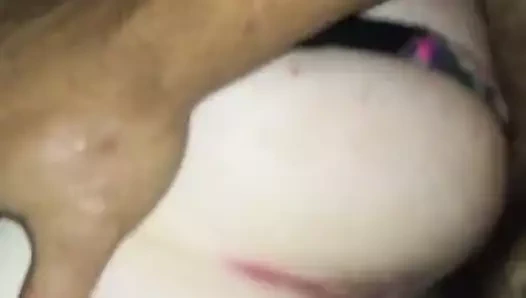 De quatro na rola tesuda