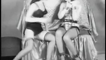 Vintage striptizci film -b sayfa kız öğrenci yurdu kız