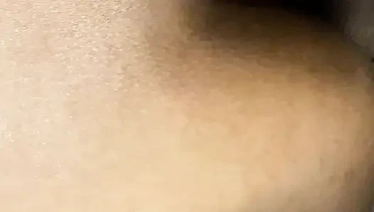 Sri Lankalı kız arkadaşımla ilk kez ağrılı anal deneme