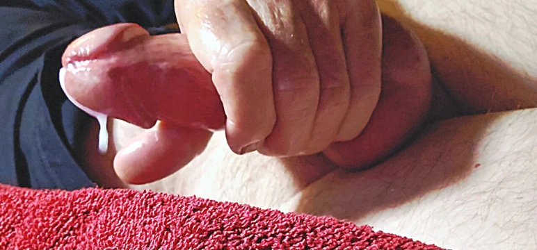 boşalmak için sıcak bir ağza ihtiyacım var.