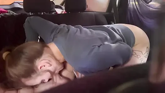 Quick Blowjob And Cum Swallow With Hot Girlfriend In The Car Before Dinner