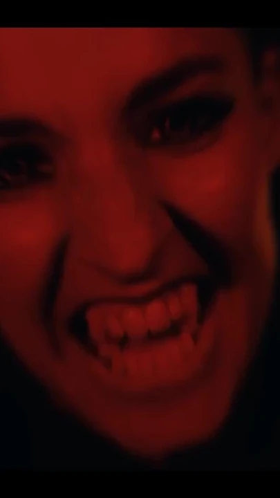 Cosplay lezbiyen vampir seks - dominant bdsm deri kızlar amcık yeme seansı | Klip 1