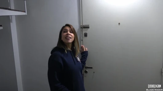 Kocamı en iyi arkadaşımı sikerken yakaladım ve çabucak çıldırdı