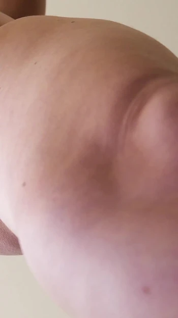 Тинка Adriana - киска крупным планом, на следующий день