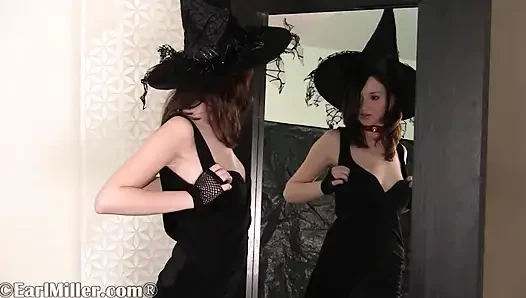 Victoria voss kalın dildoyu doğrudan sıkı amına sokuyor!