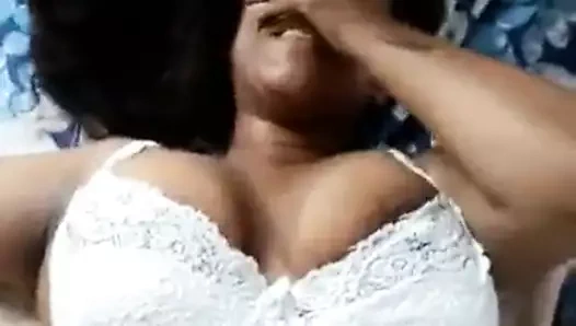 Hintli şişman üvey anne