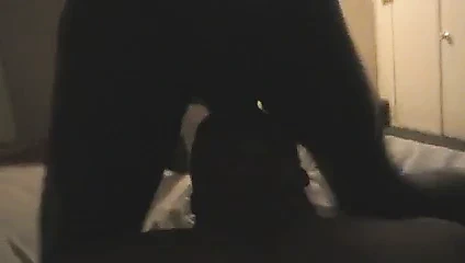 Büyük bir siyah tranny horoz ile boğazıma çakma