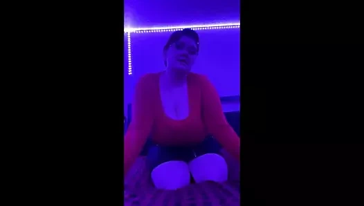 Şeftali bbw büyük göğüsler inekler dışarı!