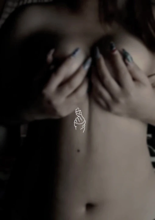 ÇOk Sevimli Meme uçLarı🩷