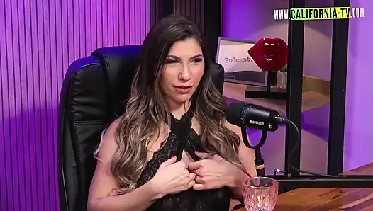 Latin ateşli Alexia Dhein ile podcast