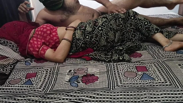 Hintli köylü kızın sıkı amcığı açık havada xxx video, hintli köylü ateşli kız seks videosu