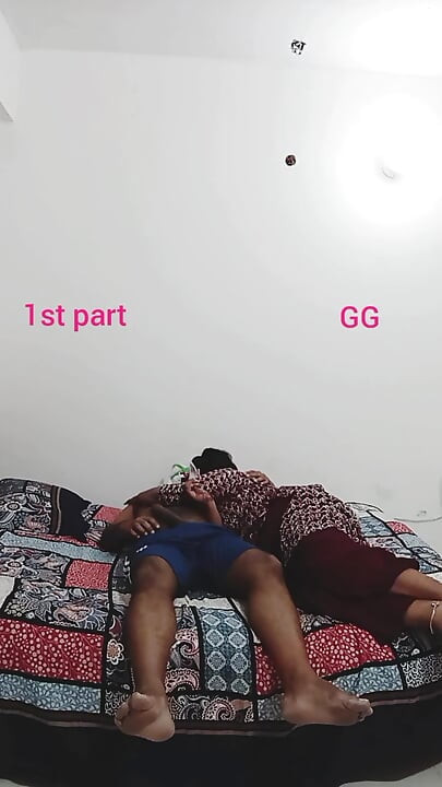 Big ass bhabi lets debor fucks her holes -girlgroup
