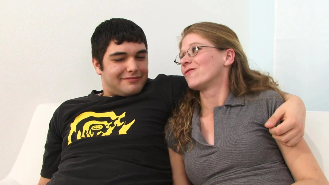 Warzone Gamer Cuckold enjoys BBC fucking his GF