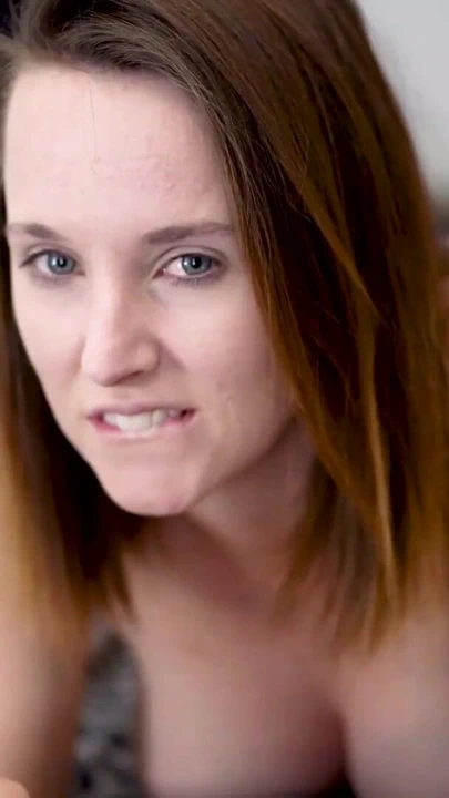 Sigara içerken dölleniyor | Klip 1